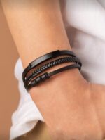 ⁦سوار شبابي أنيق من الجلد والمعدن⁩ - الصورة ⁦2⁩