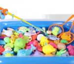 ⁦لعبة صيد السمك المغناطيسية مع مسبح صغير⁩ - الصورة ⁦4⁩