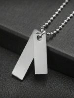 قلادة شبابية ستانليس ستيل لون فضي