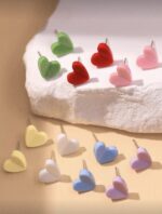 ⁦حلق بناتي ناعم على شكل قلب⁩ - الصورة ⁦3⁩