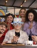 ⁦قبعة عيد ميلاد لون أزرق⁩ - الصورة ⁦2⁩