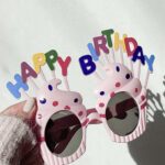 نظارة عيد ميلاد على شكل كاب كيك لون زهر
