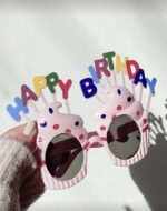 نظارة عيد ميلاد على شكل كاب كيك لون زهر