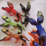 مسدس ديناصور بنابض