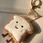 سلسلة مفاتيح فرة على شكل توست