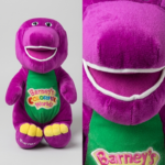 ديناصور بارني يصدر صوت أغنية i love u قياس وسط