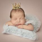 تاج صغير لتصوير بيبي حديث الولادة
